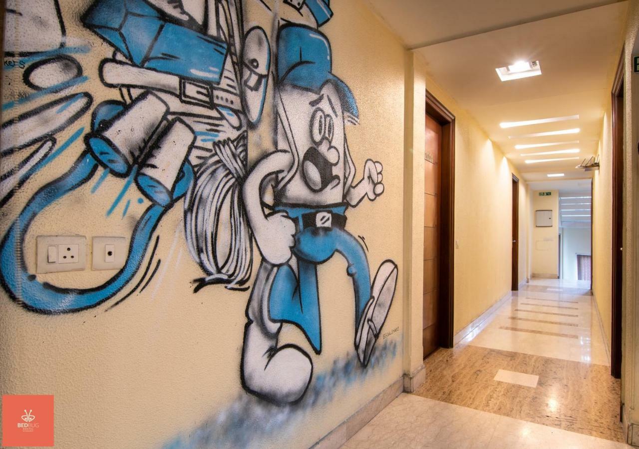 Madpackers Delhi West Hostel New Delhi Exterior photo